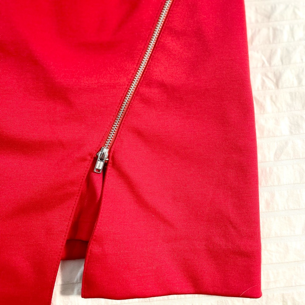Banana Republic Red Sheath Dress NWT Asymmetrical Hem Sleeveless Back (Size 8) - Picture 4 of 6